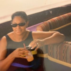 Meet your Posher, Marcia